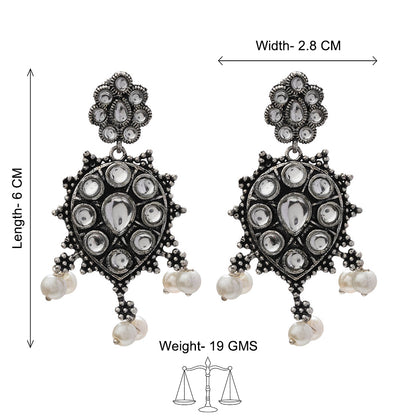 Drop Radiance dangler earrings (White)