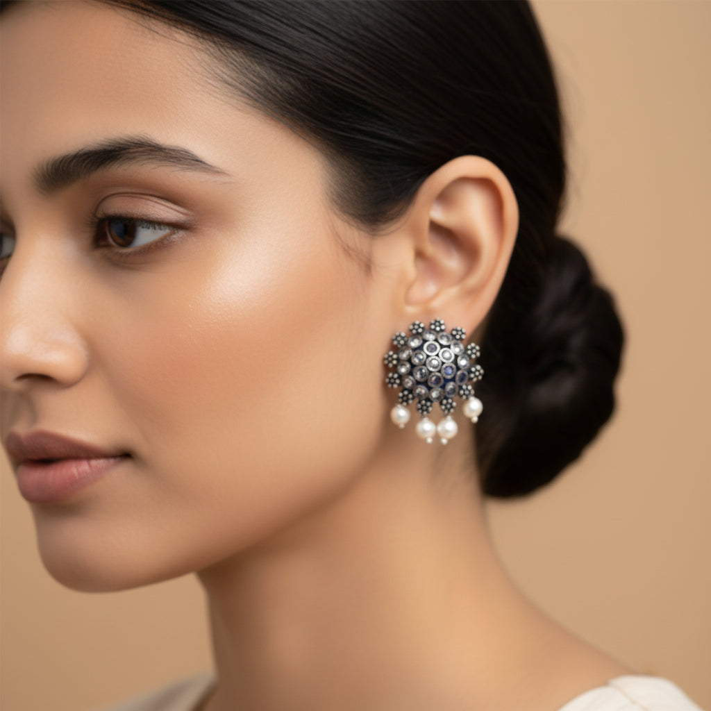 Stone Dome stud earrings (White)