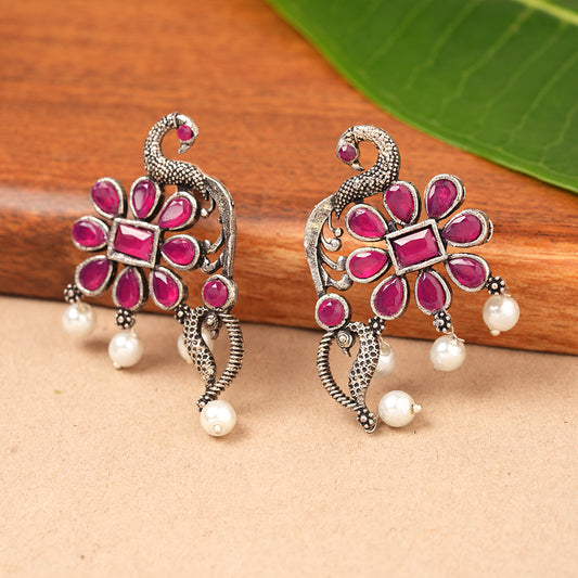 Peacock flower pearl stud earrings (Red)