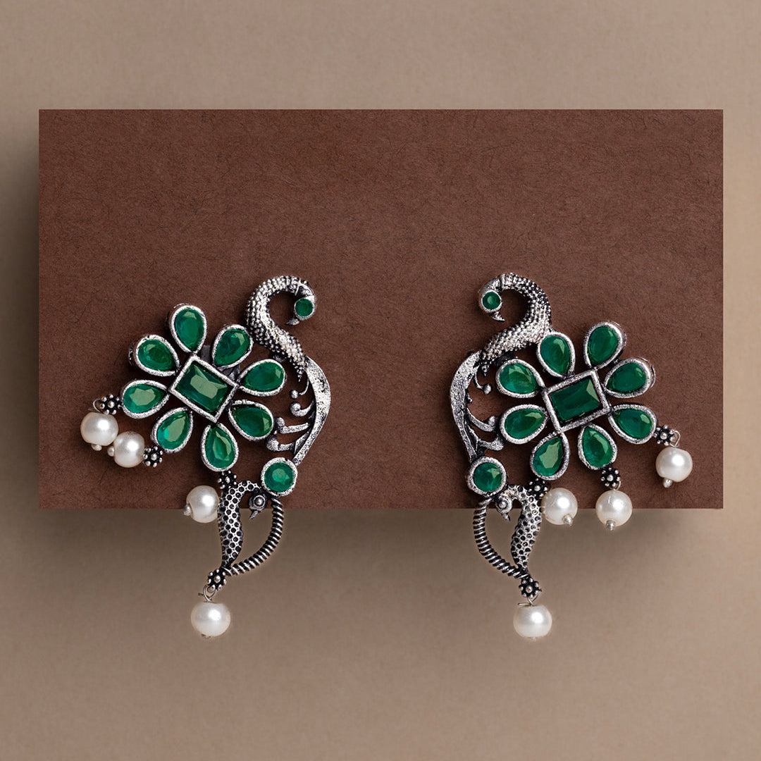 Peacock flower pearl stud earrings (Green)
