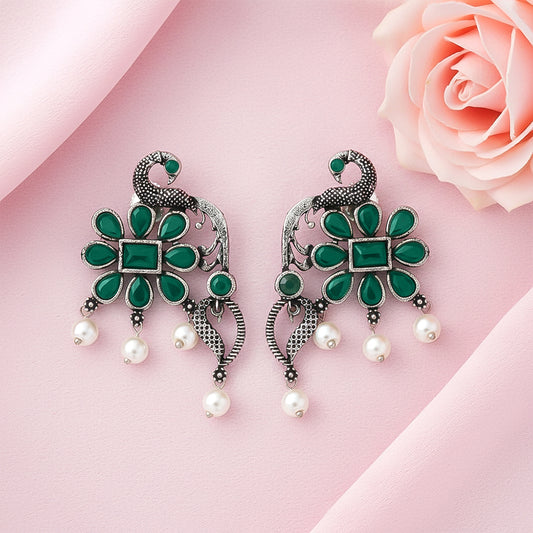 Peacock flower pearl stud earrings (Green)