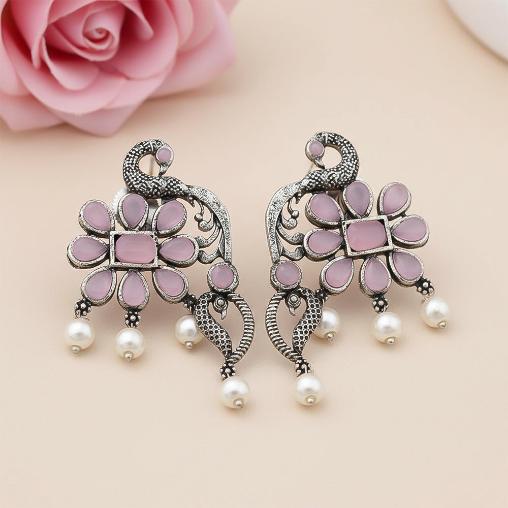 Peacock flower pearl stud earrings (Baby Pink)