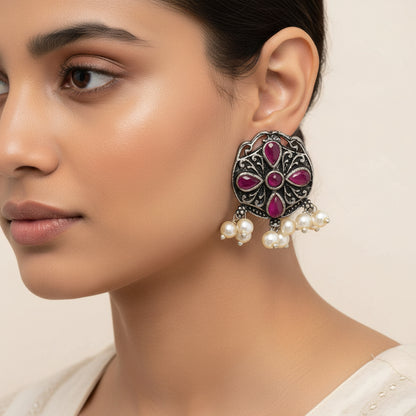 Gem Globe stud earrings (Red)