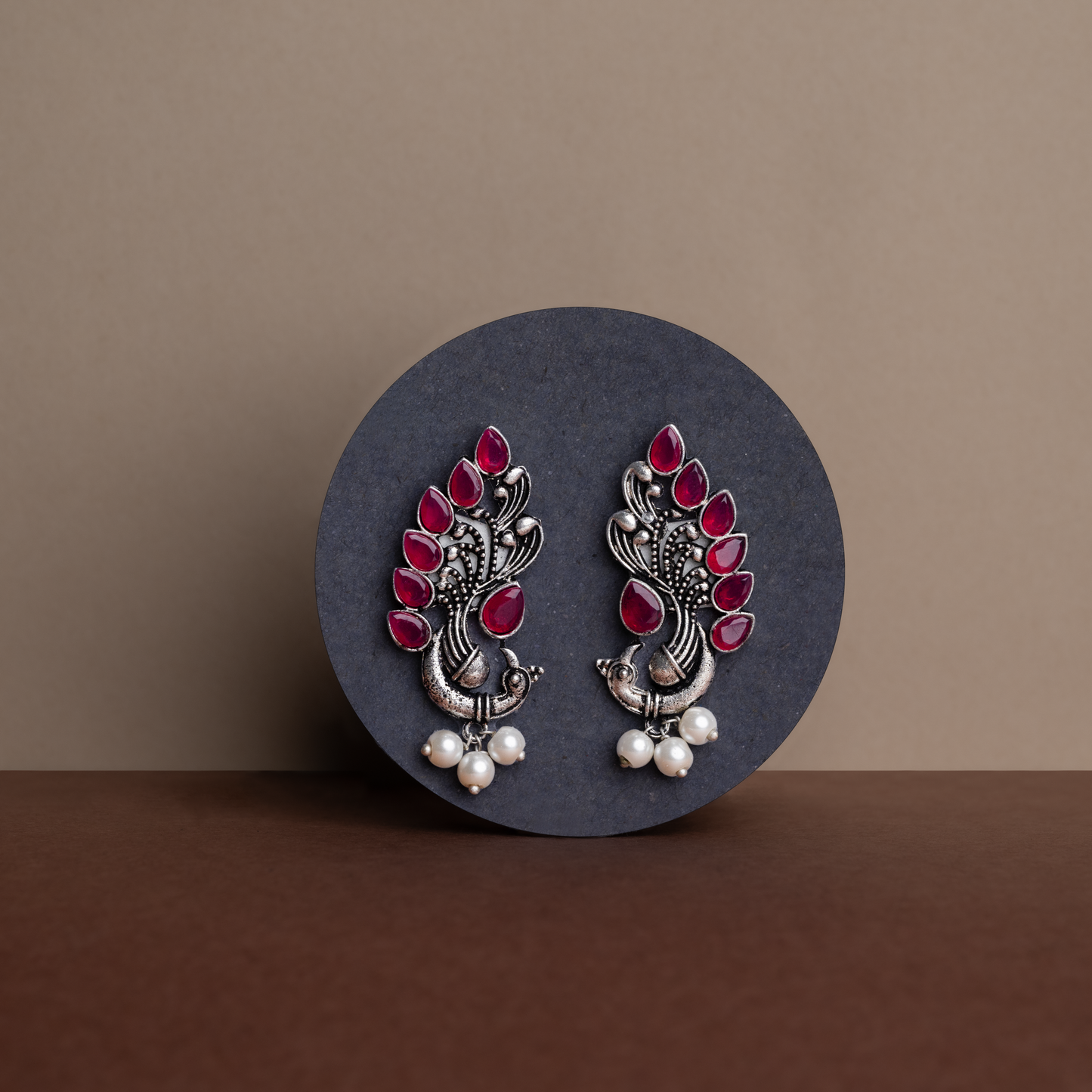 Mayur Pride stud earrings (Red)