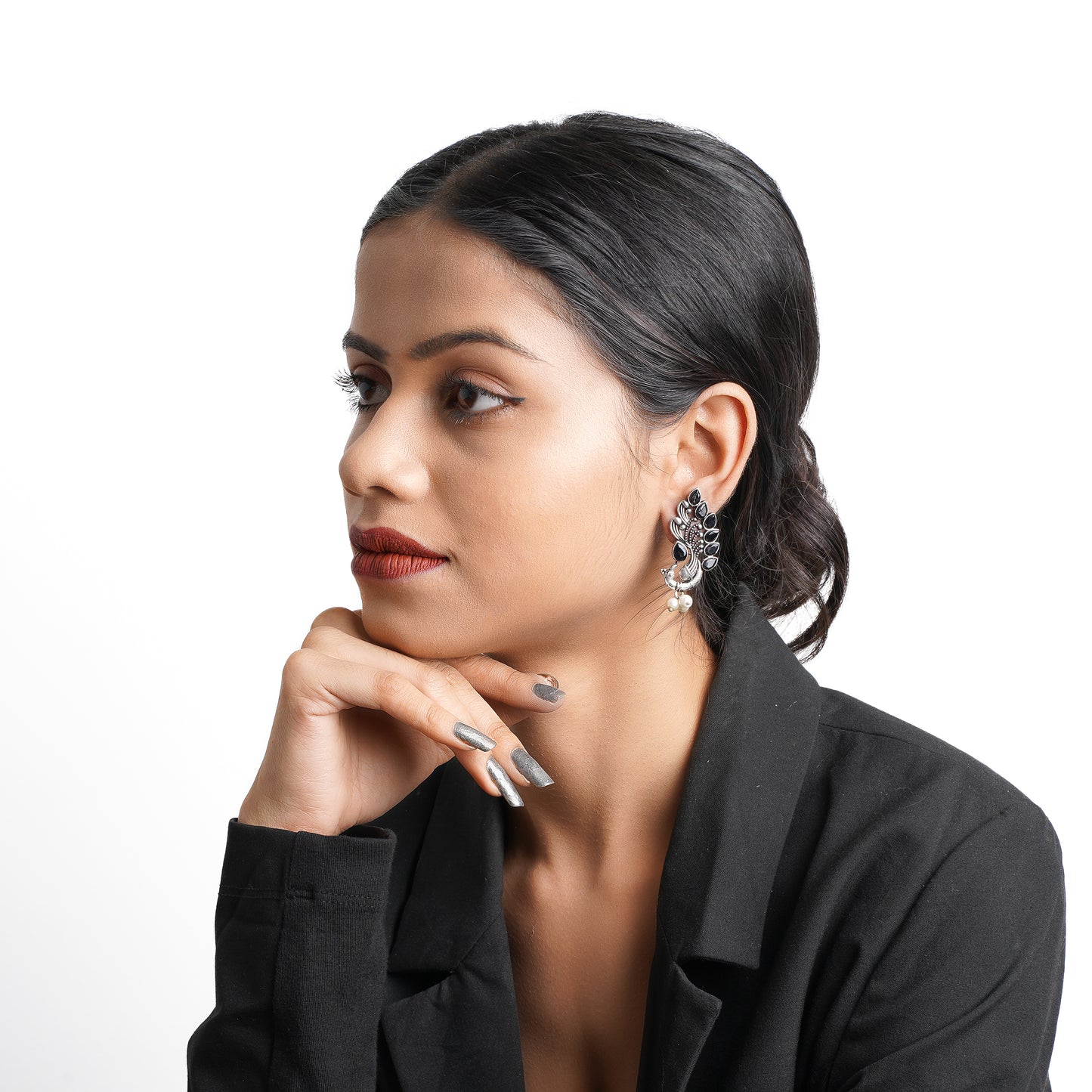 Mayur Pride stud earrings (Black)