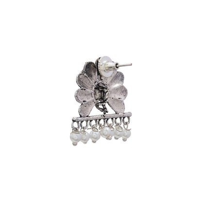 Meena Manjari stone stud earrings (Silver)