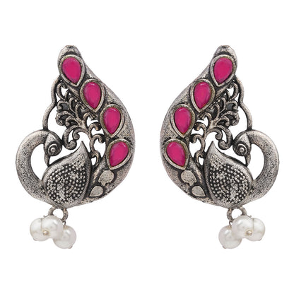 Ferocious Feathers stud earrings (Red)