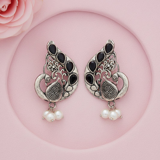 Ferocious Feathers stud earrings (Black)