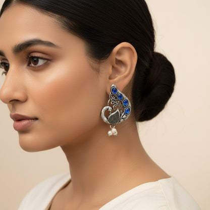 Ferocious Feathers stud earrings (Blue)