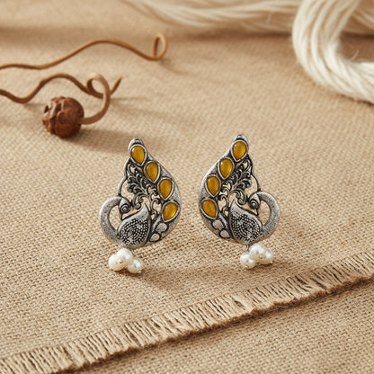 Ferocious Feathers stud earrings (Yellow)