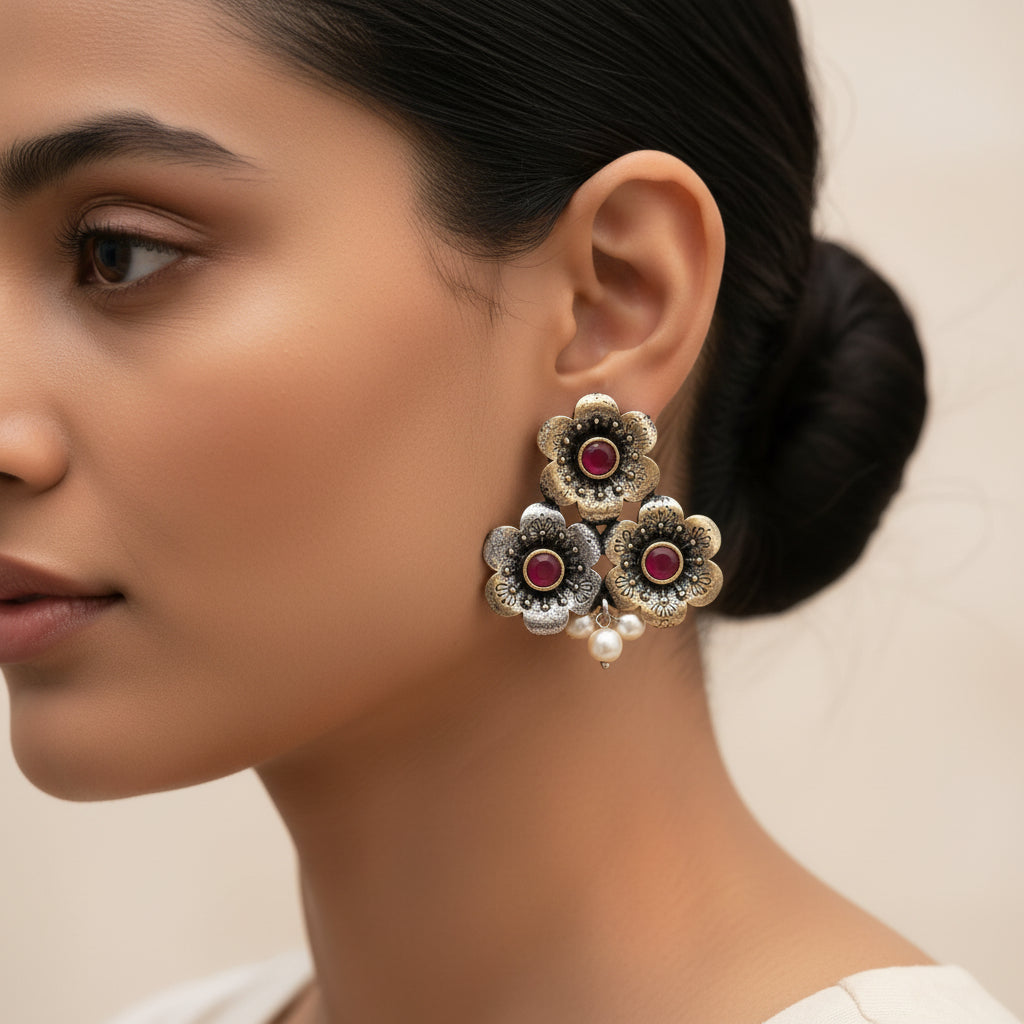 Blossom Tales stud earrings (Red)