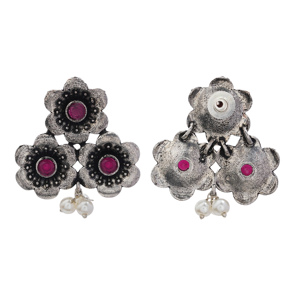 Blossom Tales stud earrings (Red)