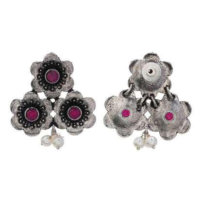 Blossom Tales stud earrings (Red)