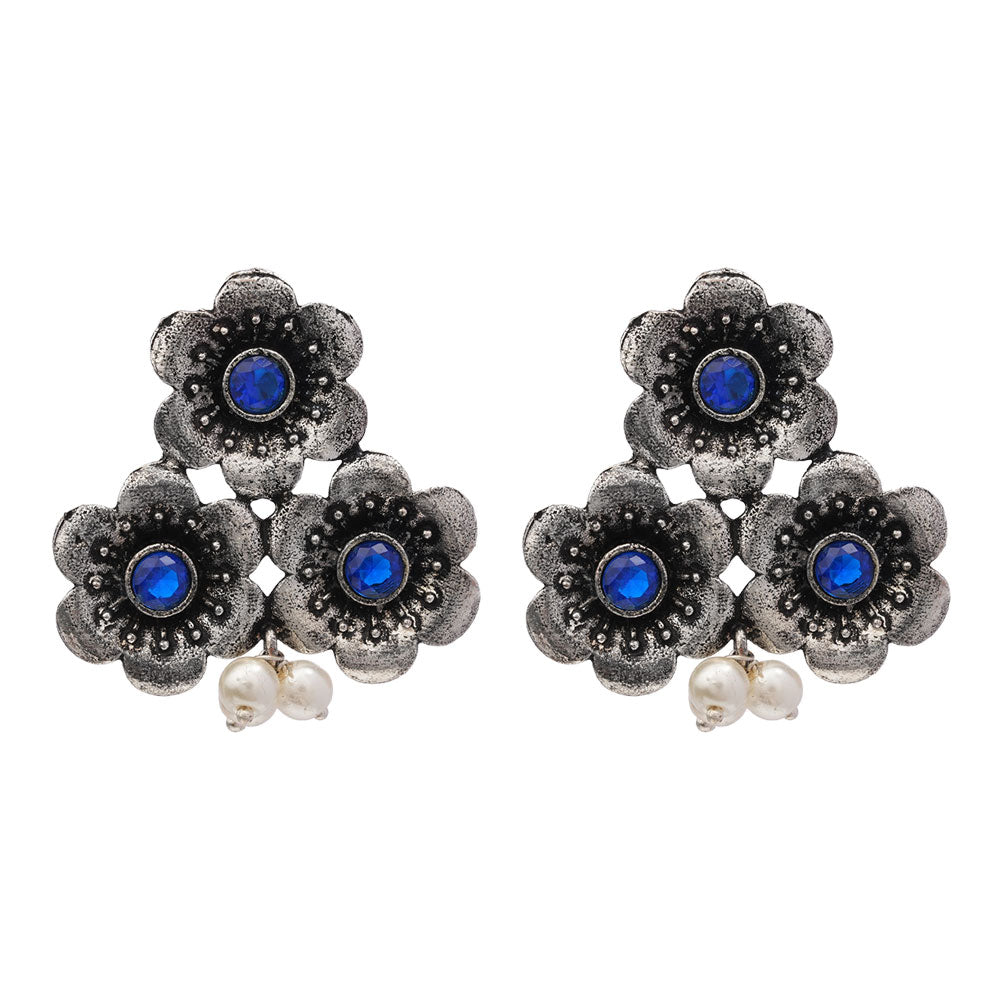 Blossom Tales stud earrings (Blue)