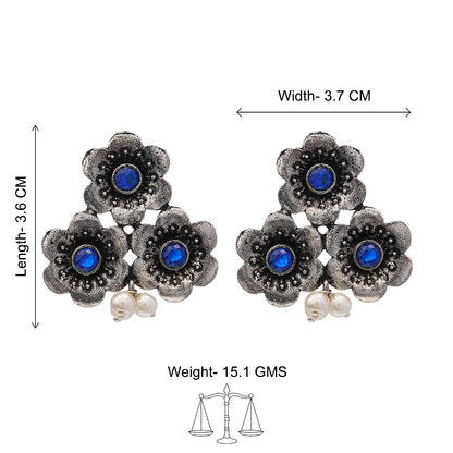 Blossom Tales stud earrings (Blue)
