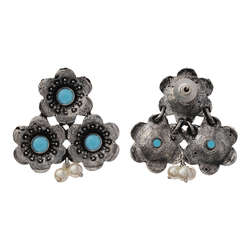 Blossom Tales stud earrings (Sky Blue)