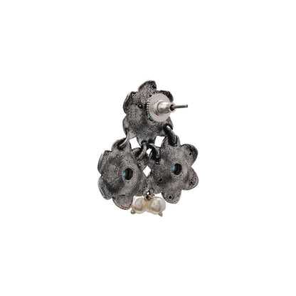 Blossom Tales stud earrings (Sky Blue)