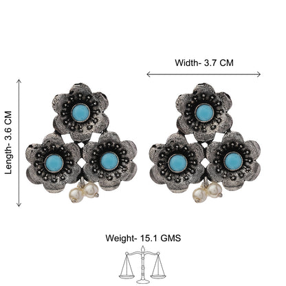 Blossom Tales stud earrings (Sky Blue)