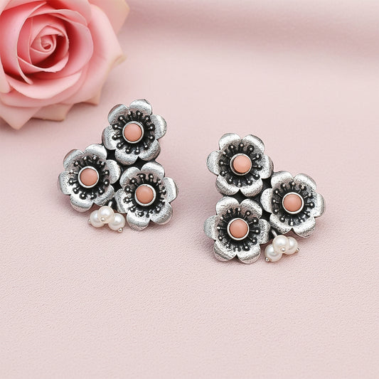 Blossom Tales stud earrings (Light Orange)