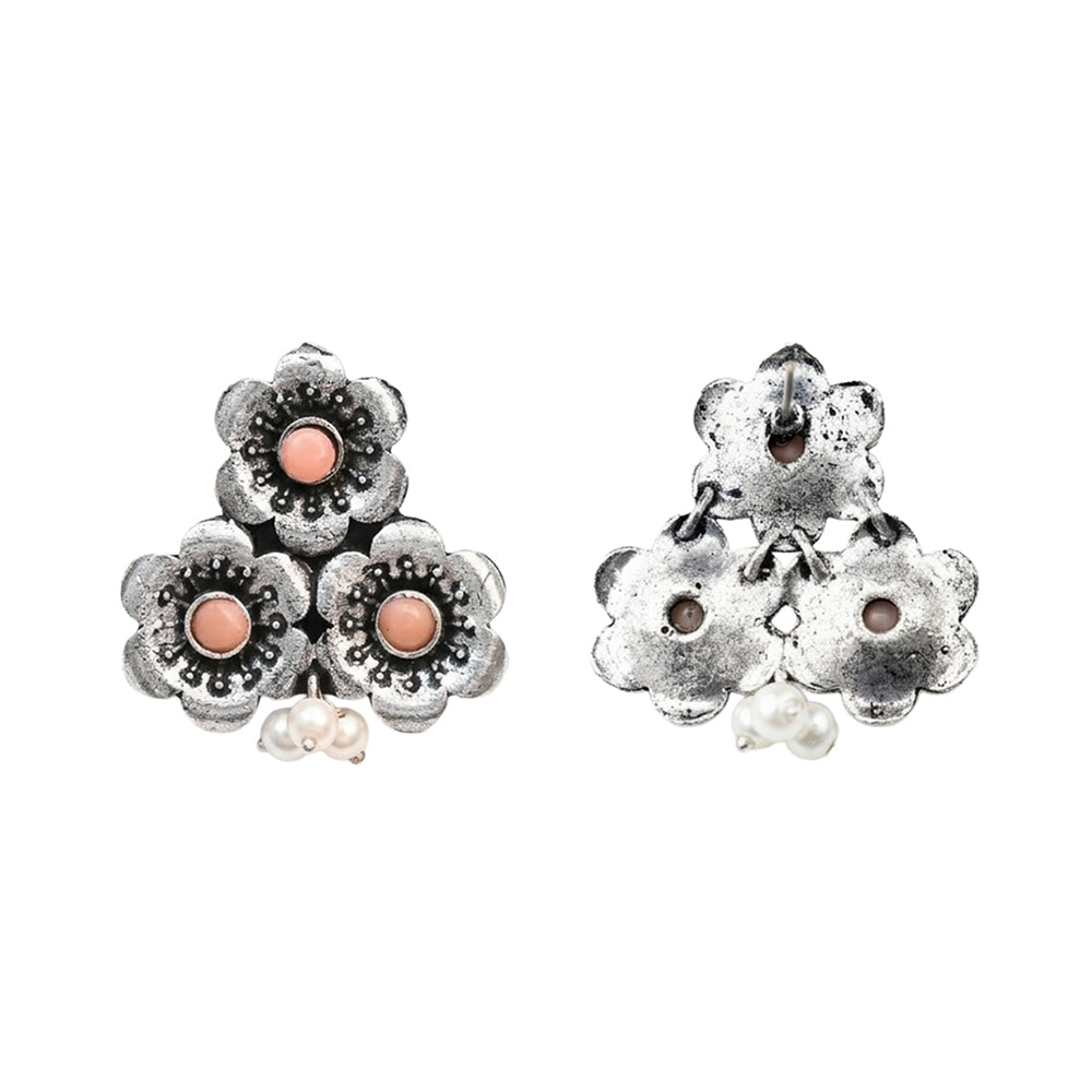 Blossom Tales stud earrings (Light Orange)