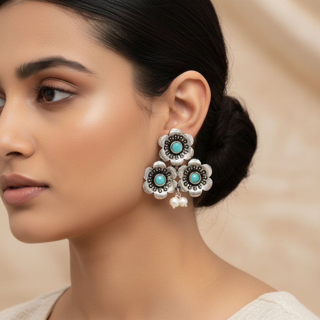 Blossom Tales stud earrings (Mint)