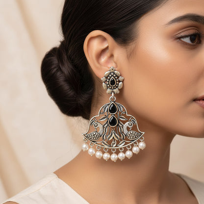 Morpatra dangler earrings (Black)