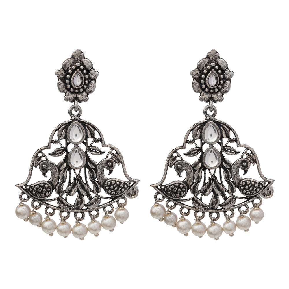 Morpatra dangler earrings (White)