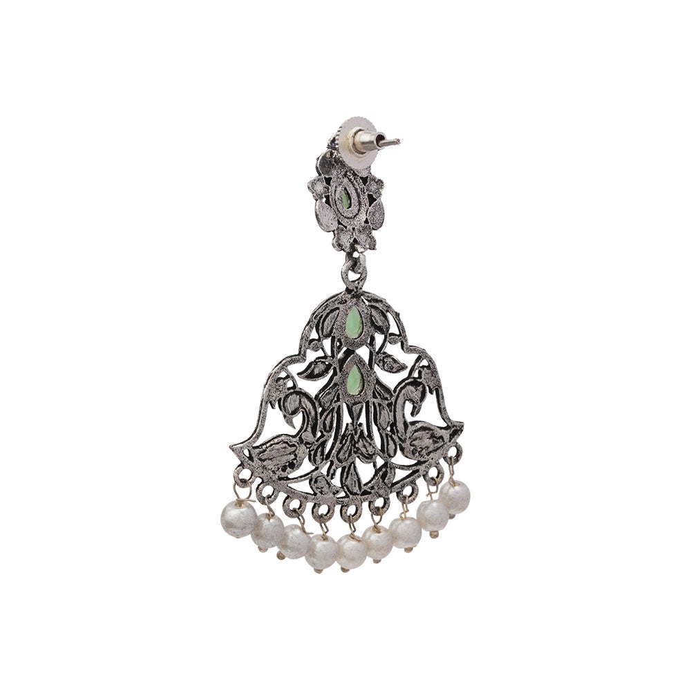 Morpatra dangler earrings (Pista)