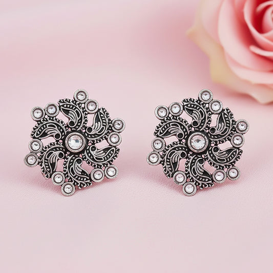 Aabroo sparkle stud earrings (White)