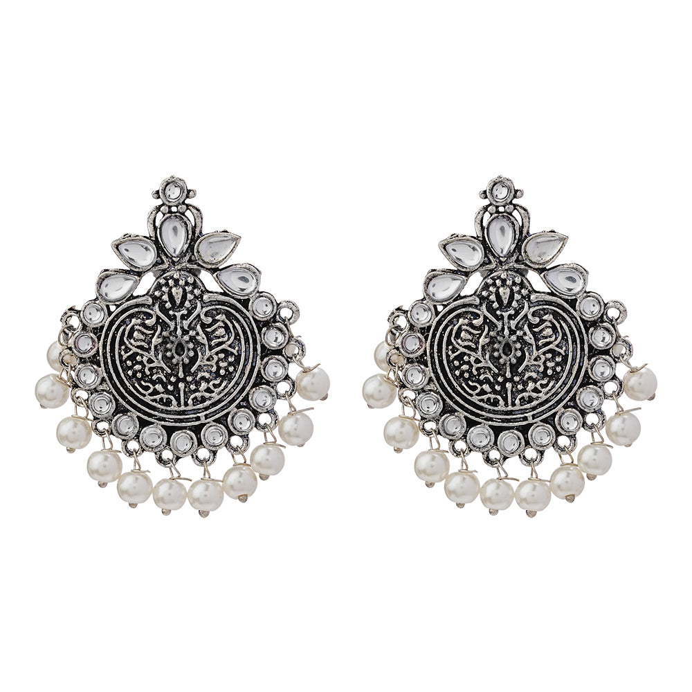 Royal flare stud earrings (White)