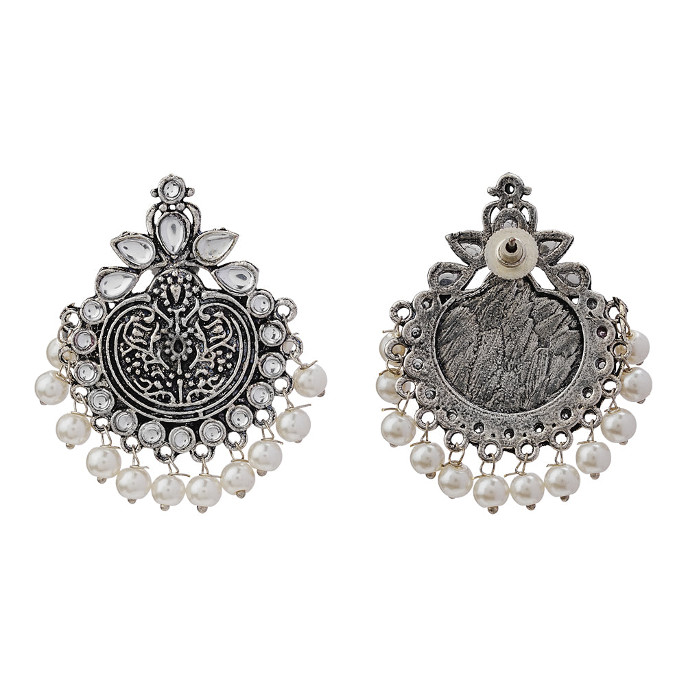 Royal flare stud earrings (White)