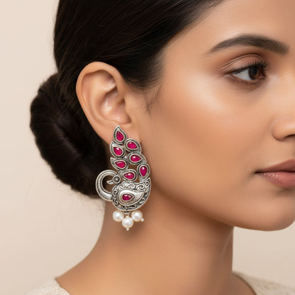 Morpankh pretty stud earrings (Red)