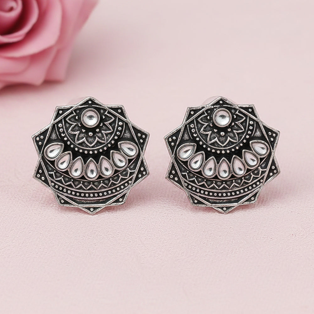Mandala Hexa stud earrings (White)