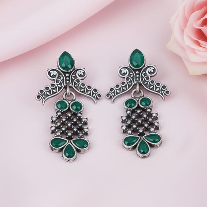 Twilight Tassles pearl dangler earrings (Green)