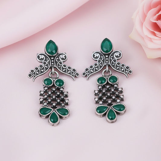 Twilight Tassles pearl dangler earrings (Green)
