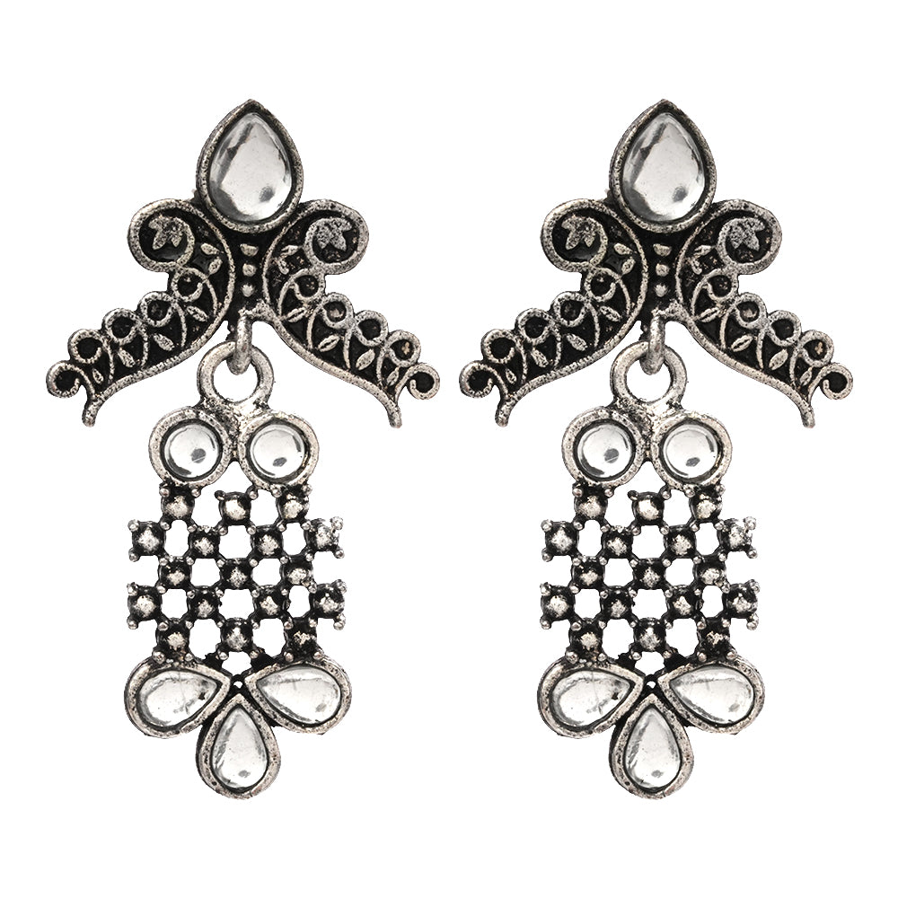 Twilight Tassles pearl dangler earrings (White)
