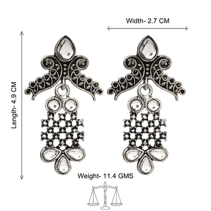 Twilight Tassles pearl dangler earrings (White)