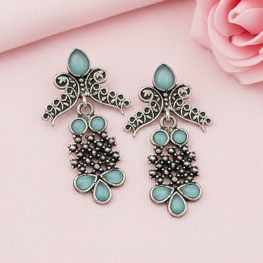 Twilight Tassles pearl dangler earrings (Mint)