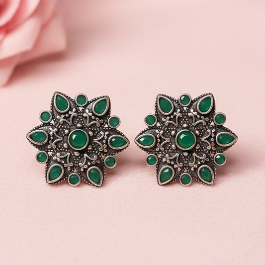 flower-alpana stud earrings (Green)