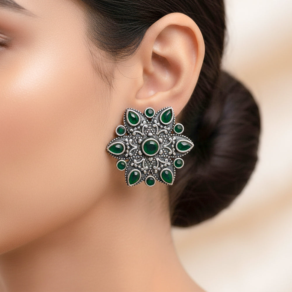 flower-alpana stud earrings (Green)