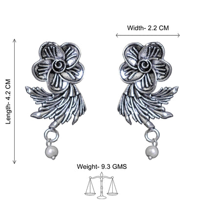 Floral Swirl stud earrings (Silver)