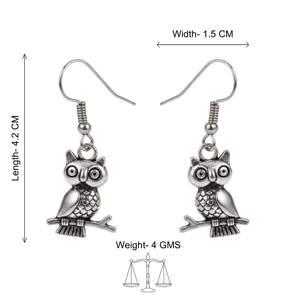 Wise Wink dangler earrings (Silver)
