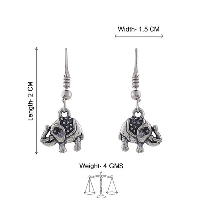 Trunk Tales dangler earrings (Silver)