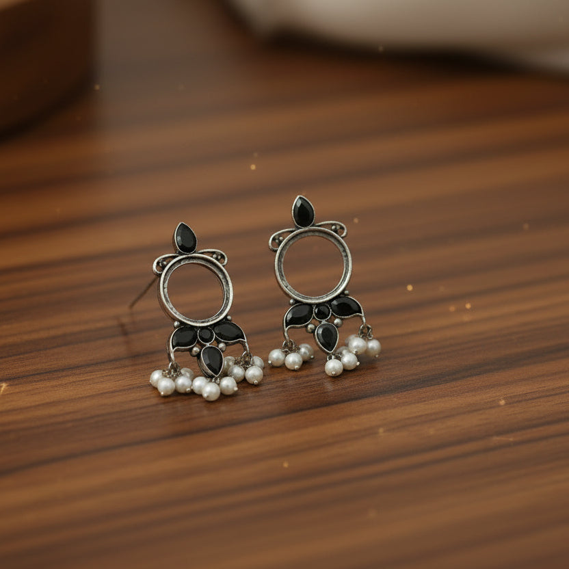 Loop dot stud earrings (Black)