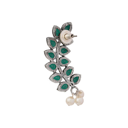 Flower frame stud earrings (Green)