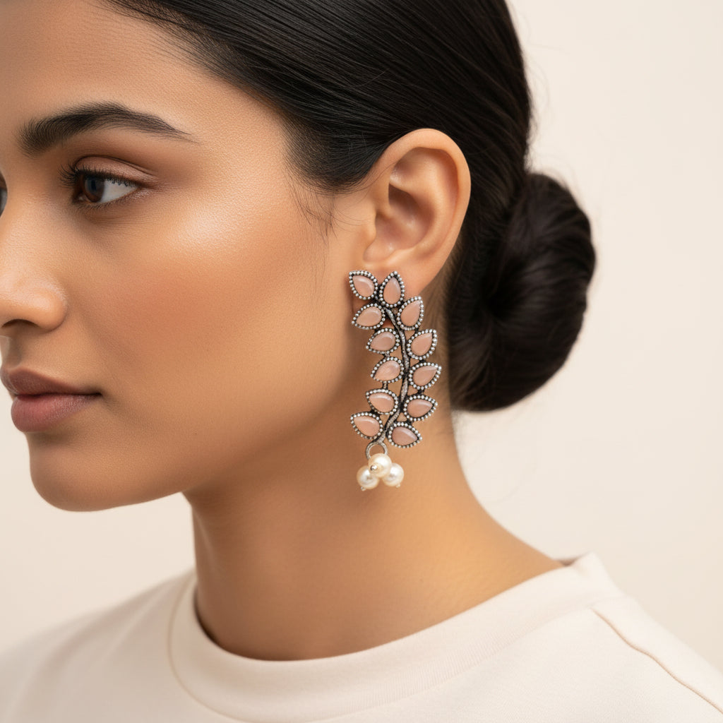 Flower frame stud earrings (Light Orange)