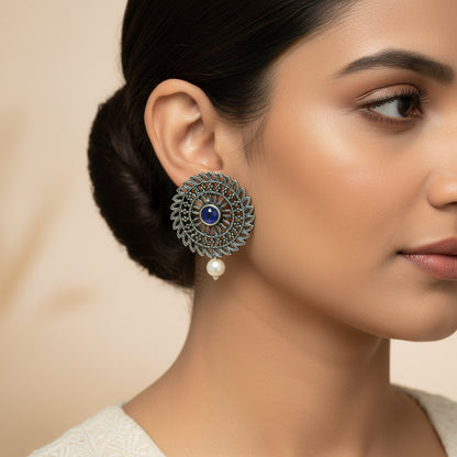 Charming Chakra stud earrings (Blue)