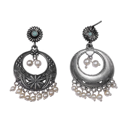 Graceful fall pearl dangler earrings (Mint)
