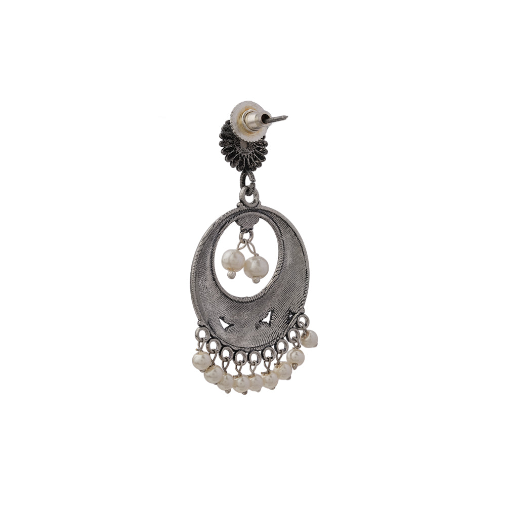 Graceful fall pearl dangler earrings (Grey)