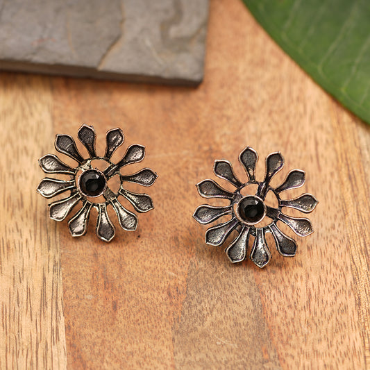 FlowerLoom Stud Earrings - Black